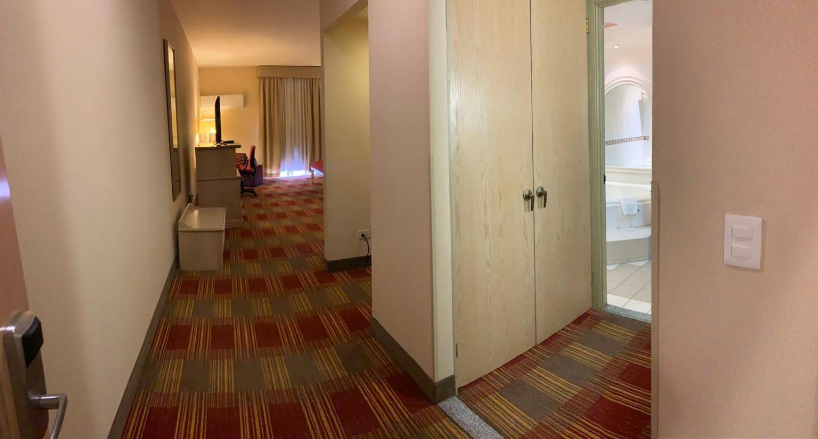 Holiday Inn Monclova By Ihg Exterior foto