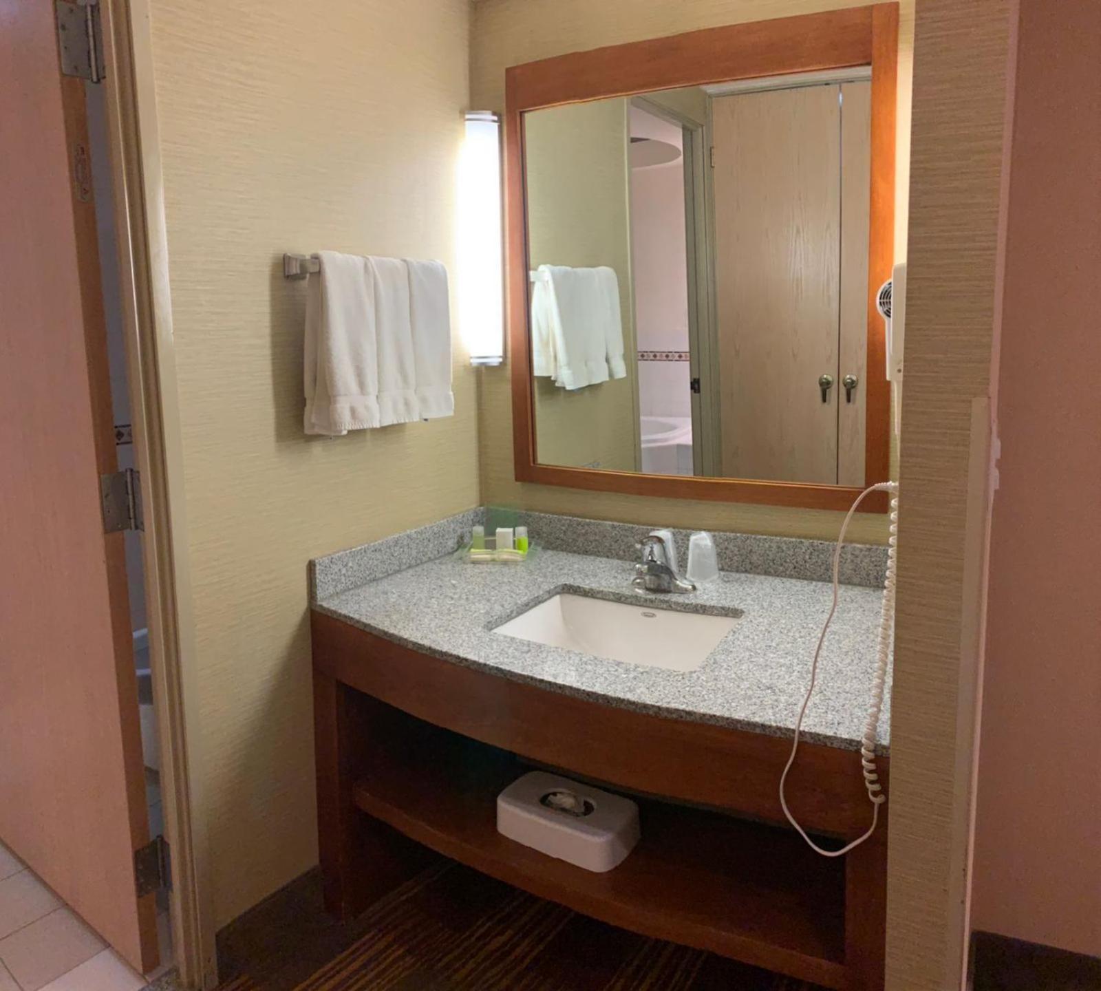 Holiday Inn Monclova By Ihg Exterior foto